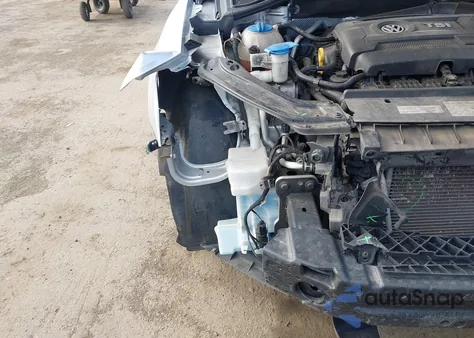 2016 Volkswagen Passat 1.8T S from USA, damaged, VIN 1VWAT7A39GC014305